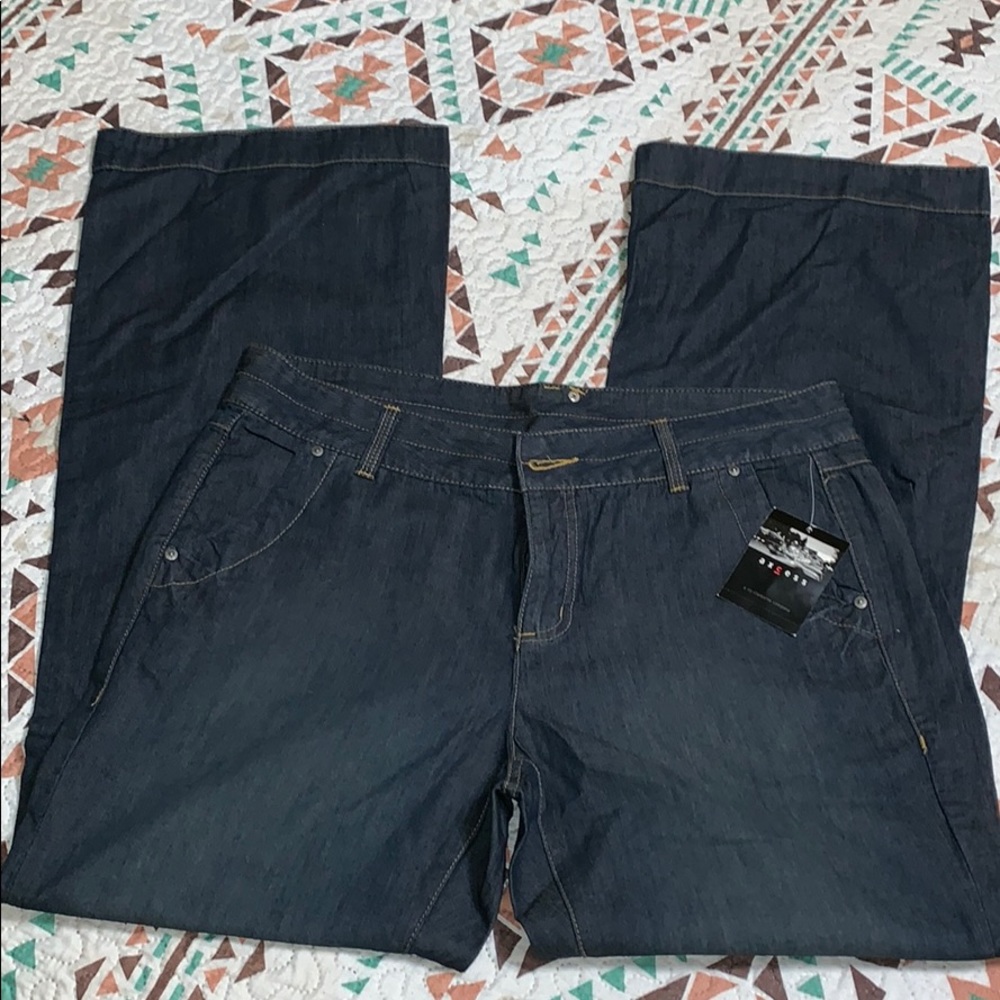 Liz Claiborne Axcess Jeans